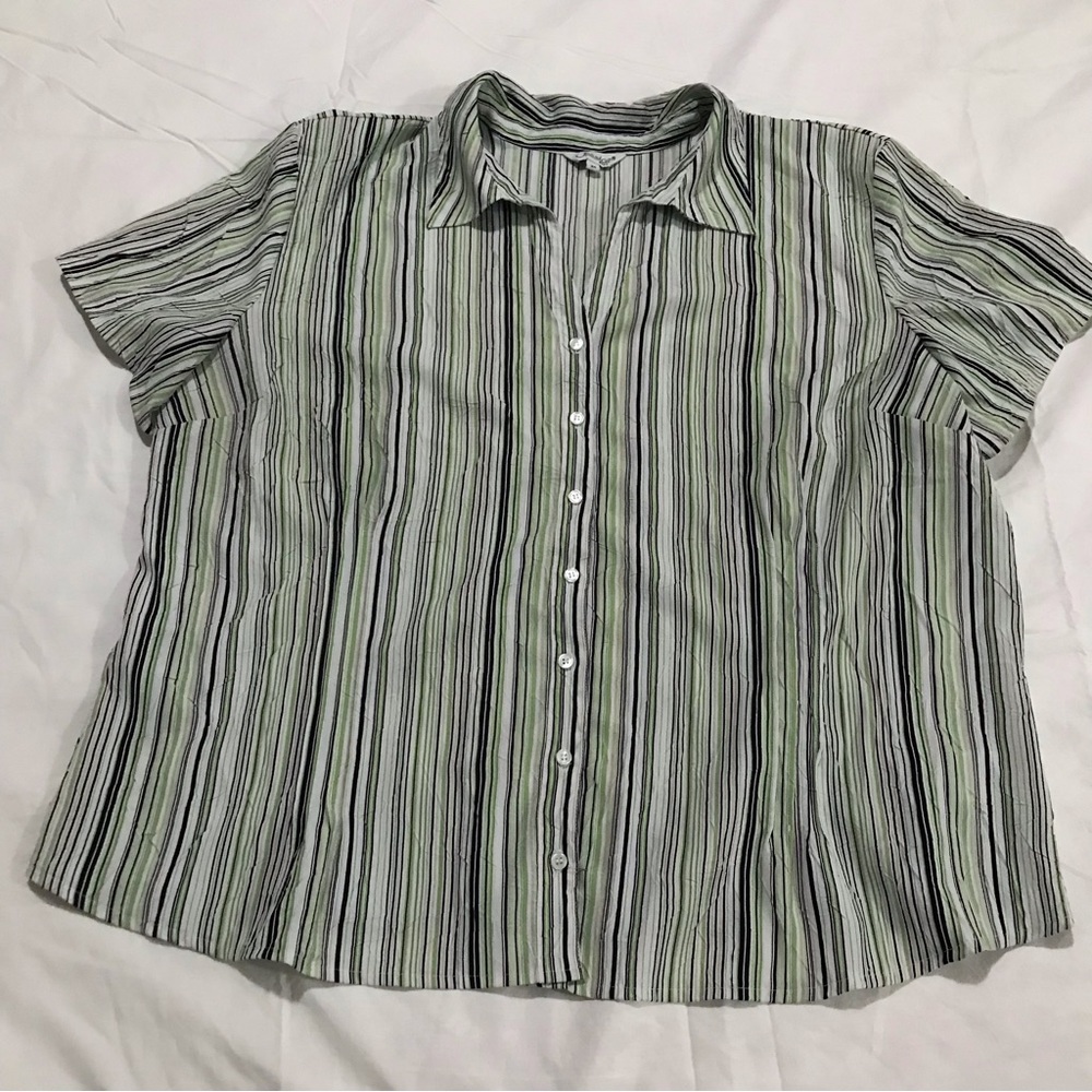 Jessica Plus Short Sleeve Button Down Shirt Stripped Pattern White/Black/Green